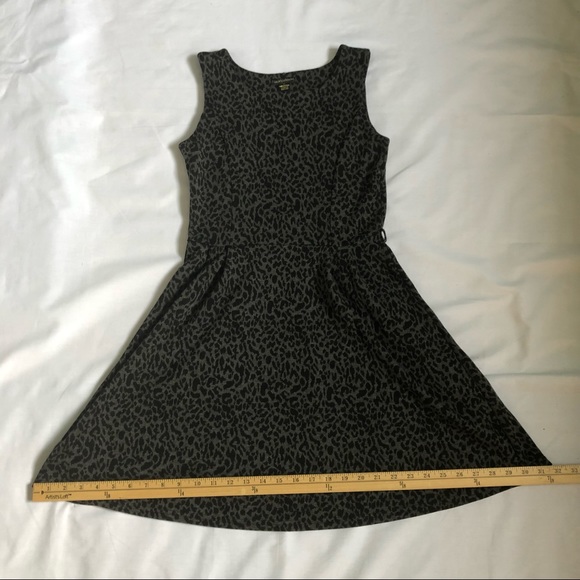 QED London fit and flare leopard print knit dress size small comfy and stretch - Picture 15 of 16